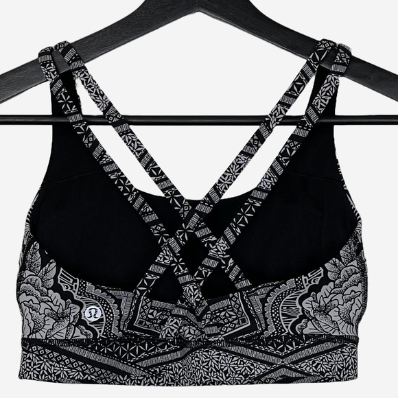 SOLD. Lululemon Energy Bra Inked Energy Bra Ice Grey Black 6 - Picture 6 of 9